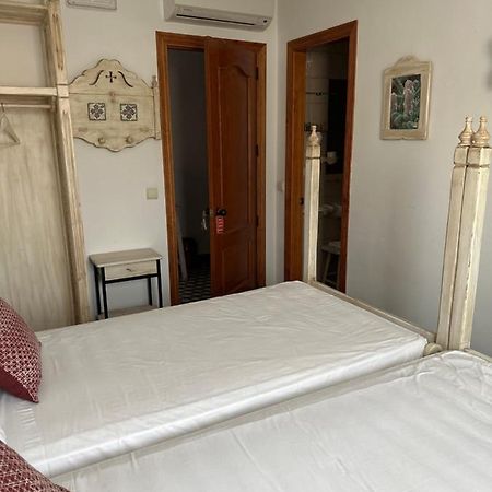 Hostal Moon Tolox Bagian luar foto