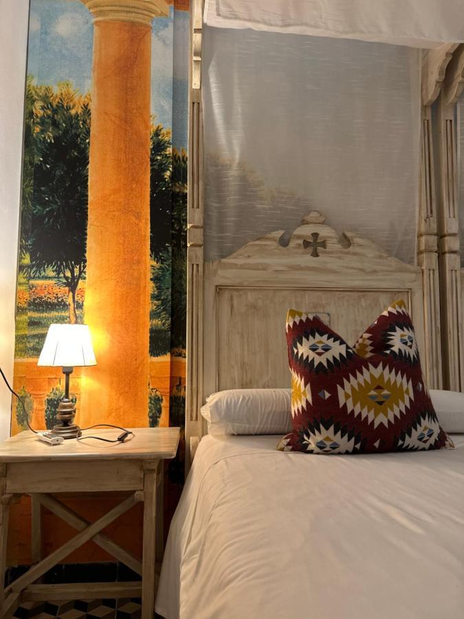 Hostal Moon Tolox Bagian luar foto